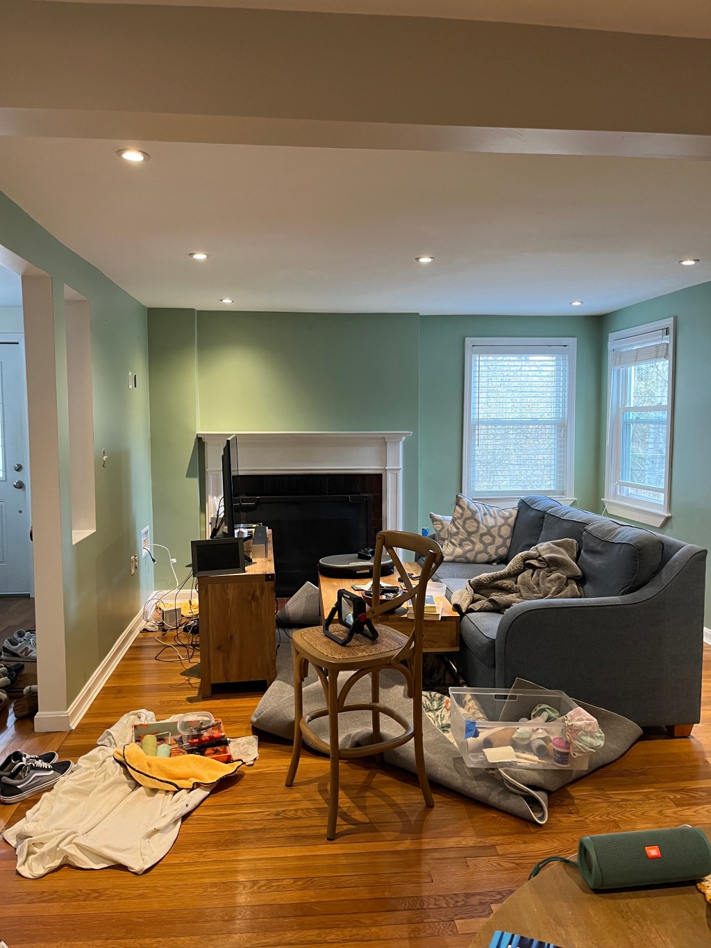 Painting Our Living Room in Benjamin Moore Cedar&nbsp;Grove