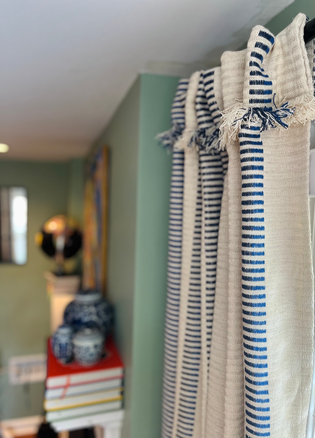 Living Room Update: New Curtains are&nbsp;Up