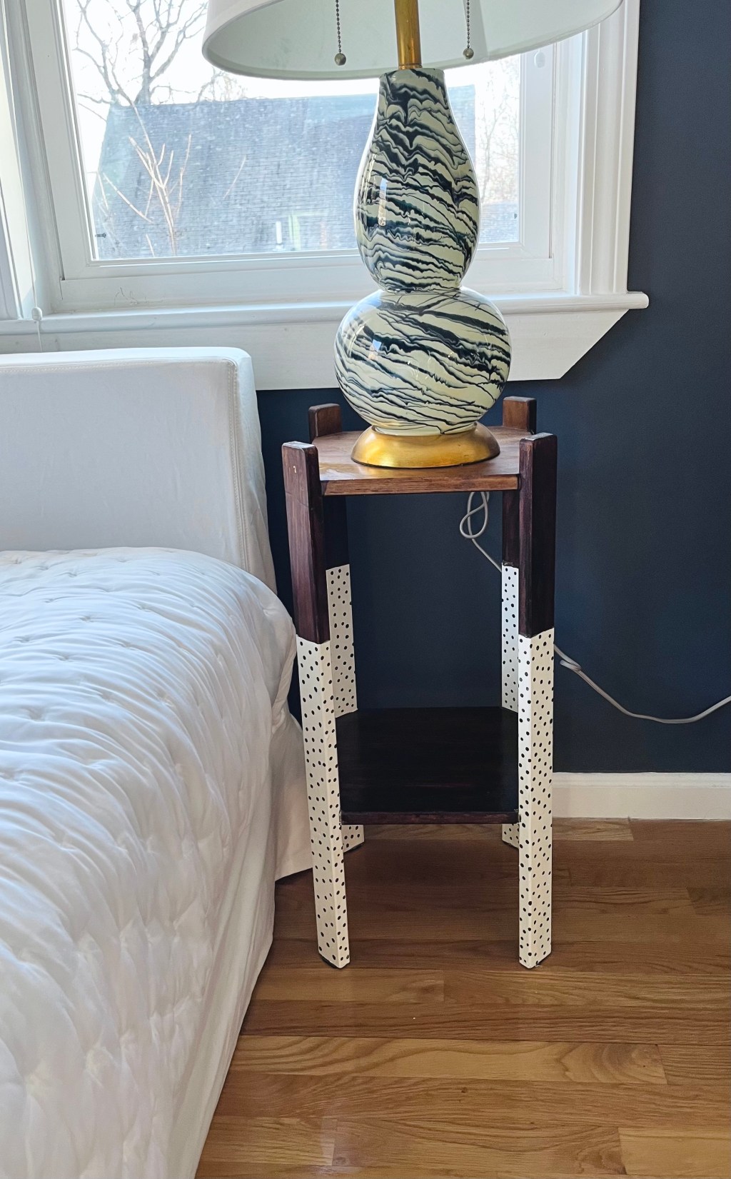 DIY Polka Dot Painted&nbsp;Nightstand